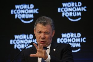 Santos pide a colombianos no “caer en la xenofobia” con venezolanos