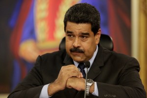 Maduro pide a Dios que Trump modifique política de EEUU hacia Venezuela