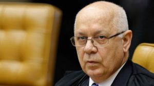 Muere en accidente aéreo juez que supervisaba la investigación de Petrobras