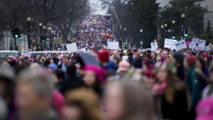 Masiva protesta contra Trump en su primer día en la Casa Blanca