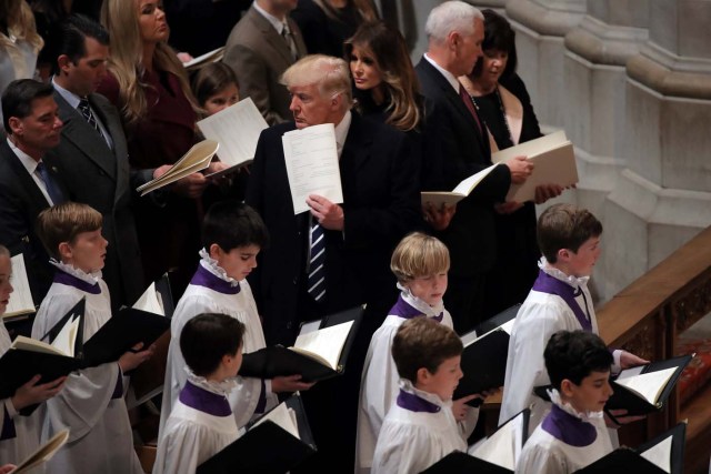 U.S. President Donald Trump, First Lady Melania, Vice President Mike Pence and his wife Karen Pence attend a church services at the National Cathedral in Washington, U.S., January 21, 2017. REUTERS/Carlos Barria