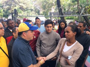 Julio Borges y diputados de la AN fueron a la Morgue de Bello Monte para acompañar a las víctimas de la violencia
