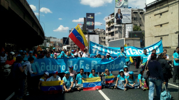 María Corina y dirigentes de Vente Venezuela toman la autopista Francisco Fajardo