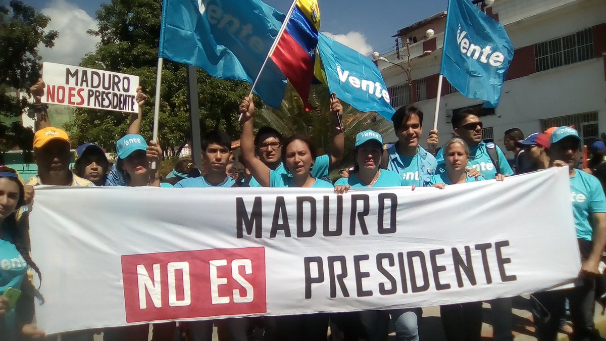 Vente Venezuela acompaña a los ciudadanos a exigir la ejecución del abandono de cargo