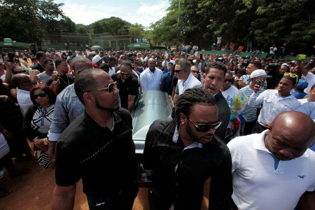 Members of the Kansas City Royals baseball team carry the coffin of Yordano Ventura, a baseball player who died in a car crash, during the funeral at the Municipal Baseball Stadium of Las Terrenas, Dominican Republic