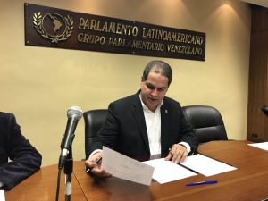 Elevan resolución al Parlatino en defensa a la inmunidad parlamentaria del diputado Gilber Caro