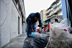 Lo que los “ojitos de Chávez” se niegan a ver: La pobreza extrema en Venezuela “a paso de vencedores” (EXCLUSIVO)