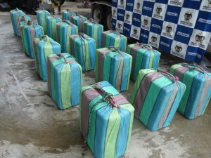 Armada colombiana incauta 833 kilos de cocaína al suroeste del país