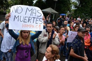 En Táchira protestaron por asesinato de profesora jubilada