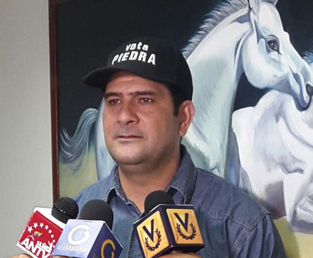 Álvarez: Si Maduro quiere revivir el diálogo indultar a Leopoldo López sería un gran gesto
