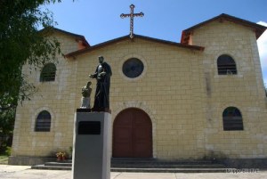 Colectivos irrumpieron en la Iglesia San Pedro Claver del 23 de Enero