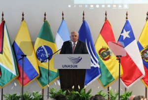 Samper recomienda a Unasur continuar su acompañamiento en el diálogo en Venezuela
