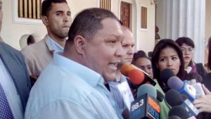 José Brito al coronel Lugo: Su familia también pide elecciones