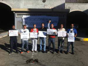 Dirigentes de VP protestaron en el túnel de La Trinidad para exigir libertad de Yon Goicoechea