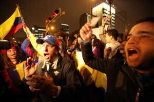 Perú ofrece visas de trabajo a miles de venezolanos que huyen de la crisis