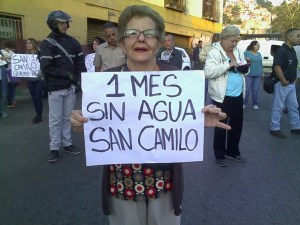 En San Camilo de Los Teques protestaron por falta de agua #6F