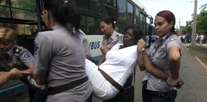 Las disidentes cubanas Damas de Blanco denunciaron 10 nuevos arrestos arbitrarios