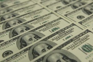 Gobierno va “con todo” para bajar dólar paralelo