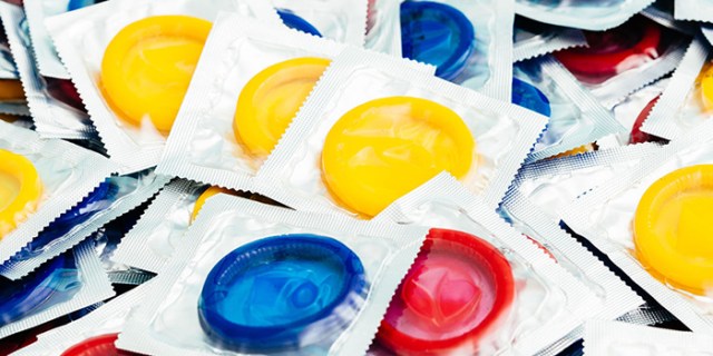 condones-amarillo-azul-y-rojo