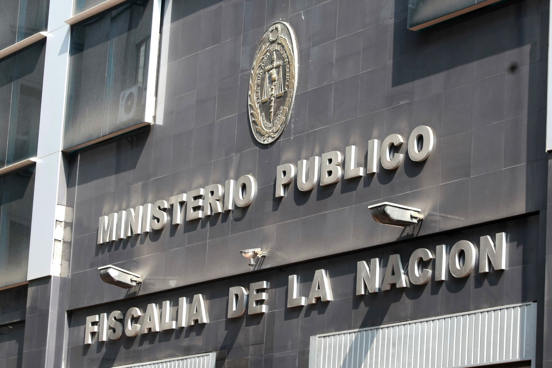 Vocera de la MUD en Perú denuncia a embajador por seguimientos