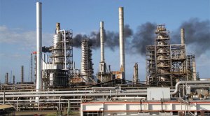 Producción de la refinería Cardón en 2016 fue de 55 mil barriles cuando debió ser 115 mil