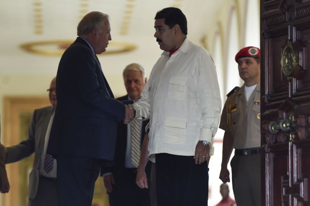 Thomas Shannon, subsecretario para Latinoamérica de Obama en una de sus reuniones con Maduro en el 2016