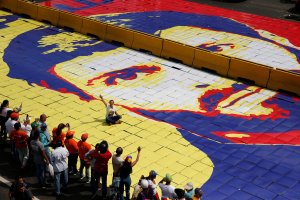 ¿Dónde está Leopoldo López? Suenan cacerolas en alrededores del Hospital Militar (Video)