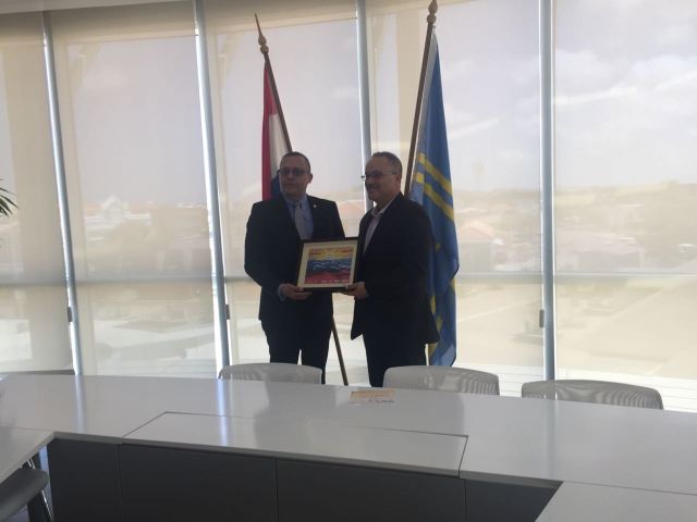 Encuentro Presidente de Aserca Airlines y Ministro de Turismo y Transporte de Aruba