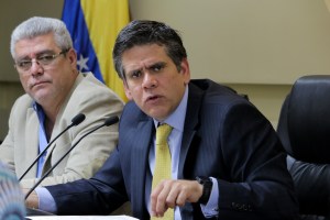 Guzmán: Ajuste de la UT está por debajo del índice de inflación estimado en más del 700% en 2016