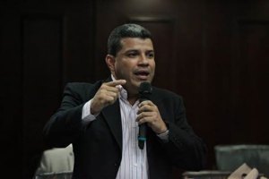 Diputado Luis Parra: En Venezuela queremos contar votos, no balas ni muertos