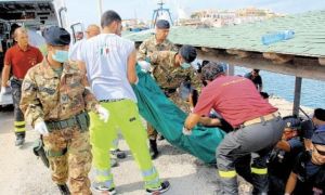 Murieron asfixiados 13 migrantes en un contenedor en Libia