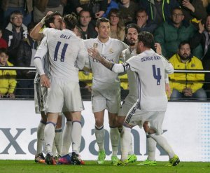 Real Madrid remonta al Villarreal y recupera el liderato