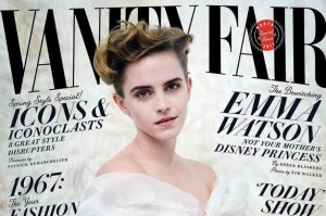 ¡OMG! Emma Watson hizo un elegante topless (FOTOS)
