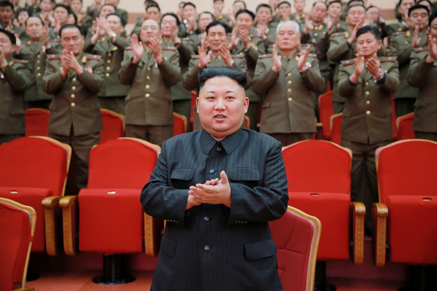 Corea del Norte se alista para disparar misiles desde submarinos
