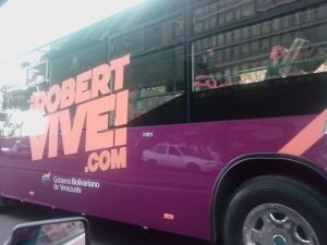 Ponen en circulación los “Robert-buses” (Foto)