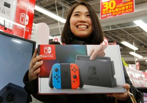 Nintendo lanza su nueva consola Switch