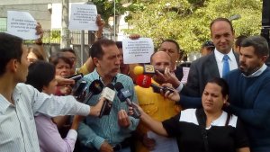 Diputados piden ante embajada de China en Venezuela revisión de acuerdos bilaterales