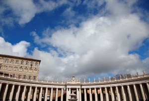 Incautaron documentos y aparatos electrónicos en las altas esferas del Vaticano