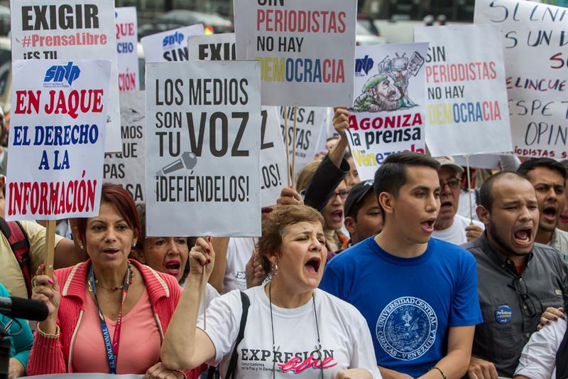 Denuncian que en Venezuela hay periodistas que ganan menos de sueldo mínimo