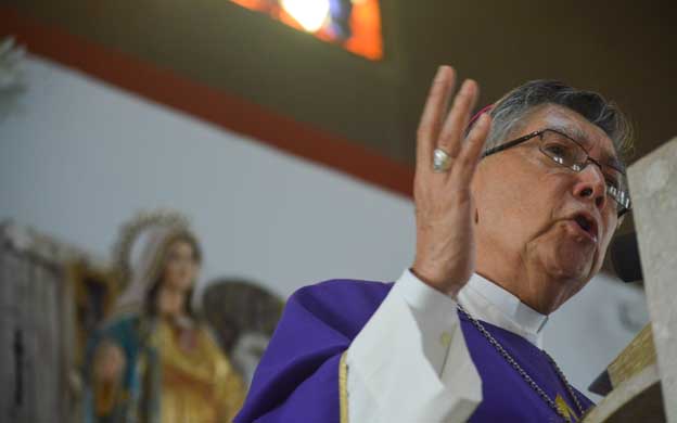 Monseñor Santana: Los males políticos causan un lento genocidio en el país