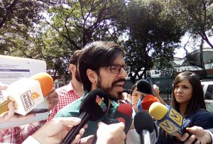 Pizarro denunció deuda del Min-Educación con IVSS ante la Contraloría