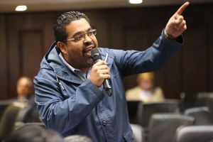 Winston Flores a la AN: Debemos aprobar la aplicación de la Carta Democrática