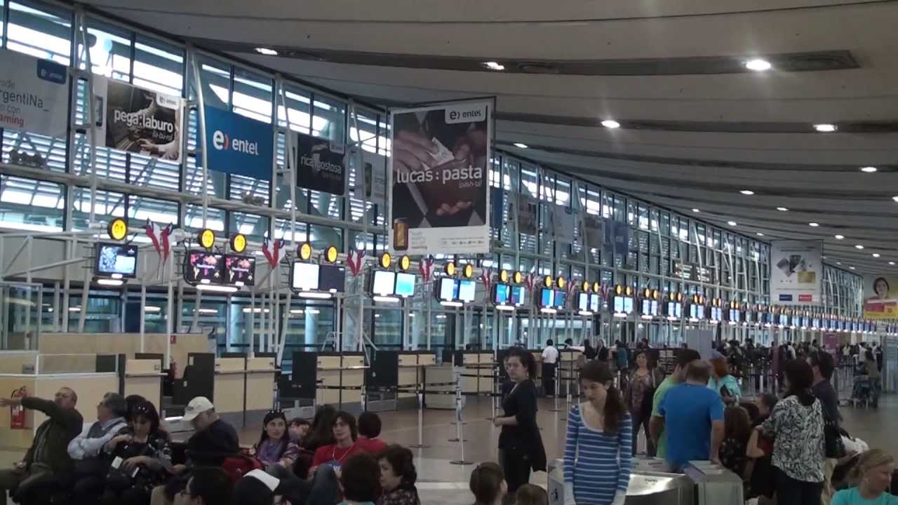 Dos sirias expulsadas de Venezuela están “atrapadas” en aeropuerto de Chile