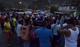 Habitantes de Guanta cerraron paso vial que comunica Anzoátegui con Sucre