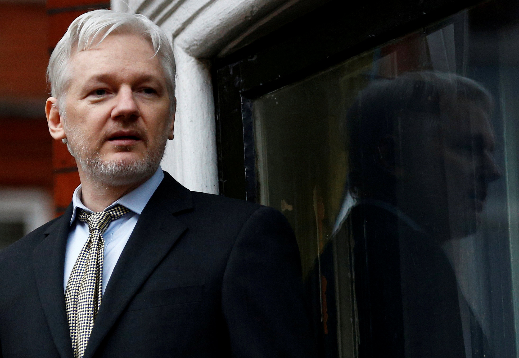Justicia de Ecuador rechaza demanda de Assange contra normas para su asilo
