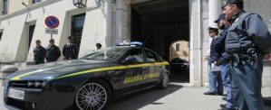 Arrestan a más de 60 personas entre políticos y empresarios por corrupción y mafia en Italia