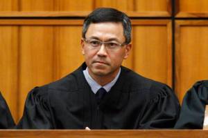 Juez de Hawái frena nuevo decreto migratorio de Trump