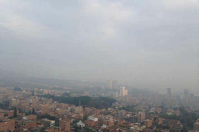 Declaran alerta roja en colombiana Medellín por alto nivel de contaminación