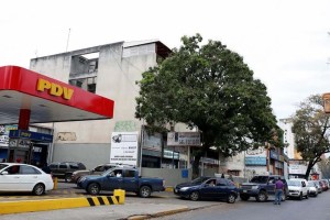 Colas para comprar gasolina en Táchira sin fecha de caducidad