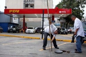 Constantes cortes eléctricos impiden surtir gasolina en Trujillo